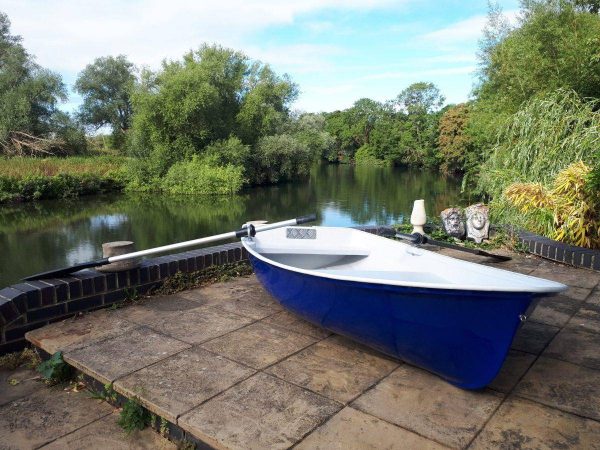 7.5ft dinghy on the decking