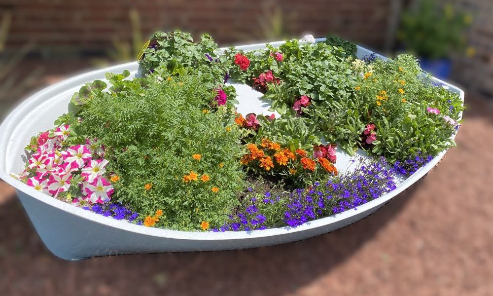 Full Size Garden Boat Planters