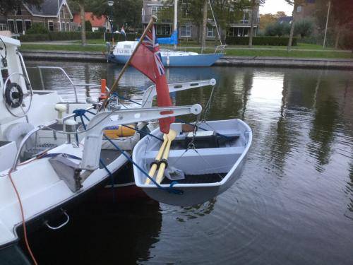 7ft_boat_tender_on_davits