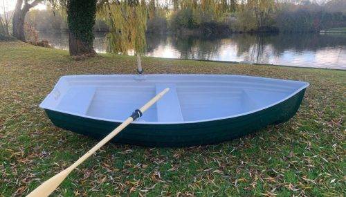 9.5ft green rowing boat